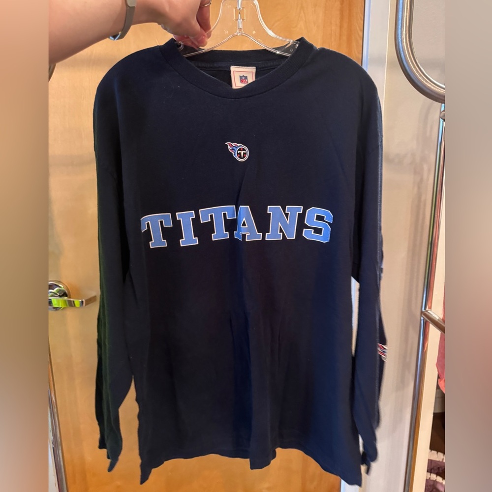 NFL Tennessee Titans Large Long-Sleeve Top Navy Blue
*Unisex - Picture 1 of 4